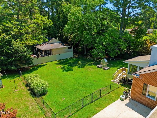 808 N Church Street, Zebulon, NC 27597