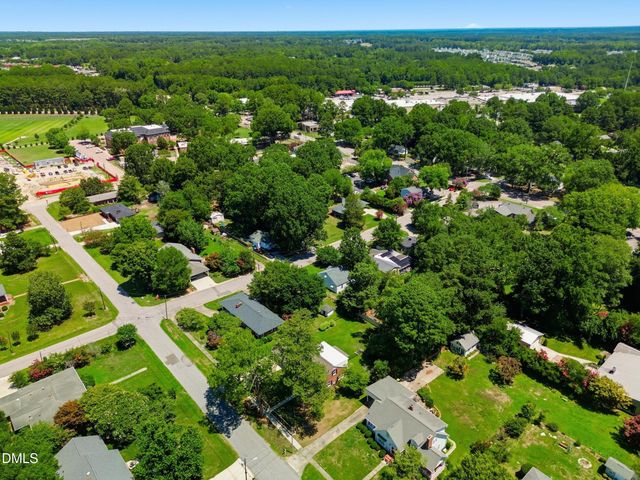 808 N Church Street, Zebulon, NC 27597
