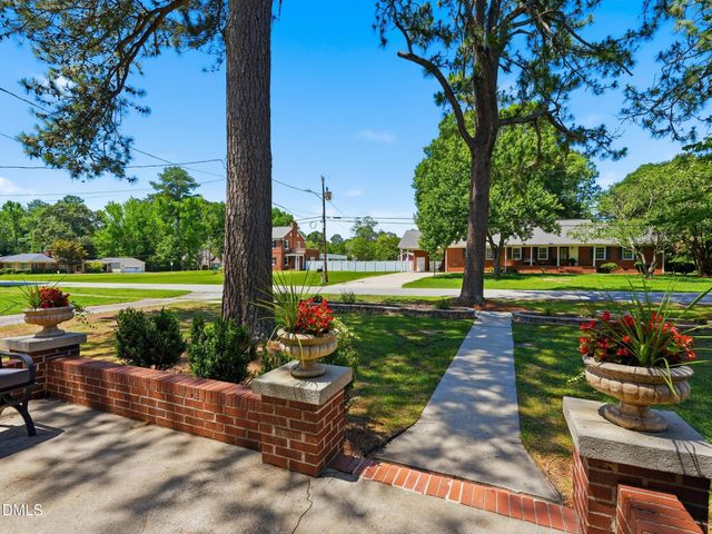 808 N Church Street, Zebulon, NC 27597