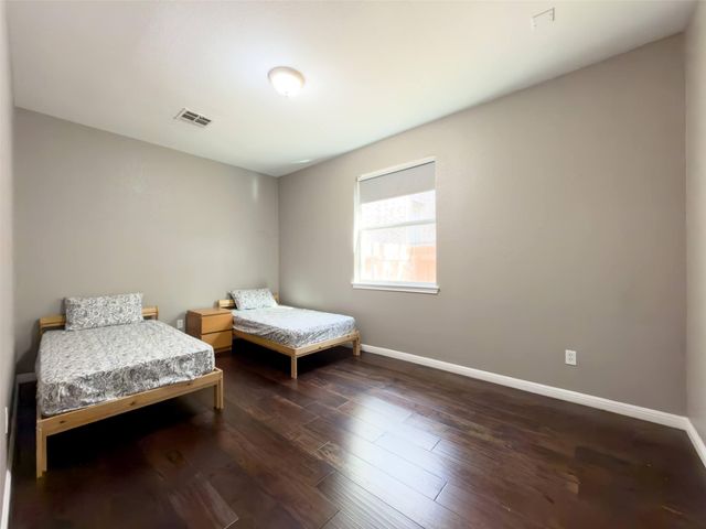 10012 Royal New Kent DR, Austin, TX 78717