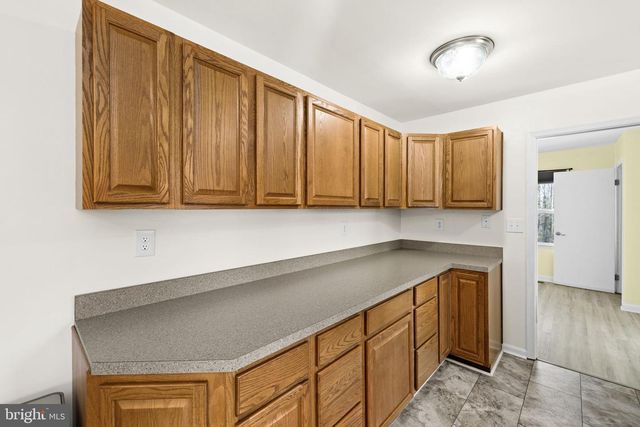 25 OLD FARM RD, Fredericksburg, VA 22406