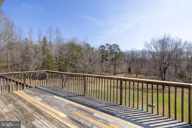 25 OLD FARM RD, Fredericksburg, VA 22406