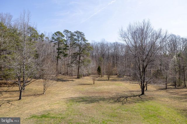 25 OLD FARM RD, Fredericksburg, VA 22406