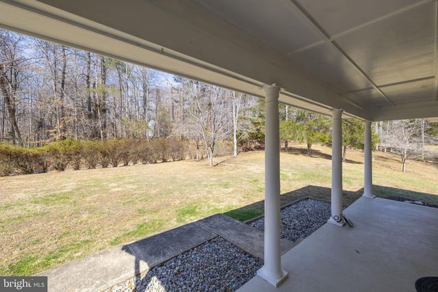 25 OLD FARM RD, Fredericksburg, VA 22406