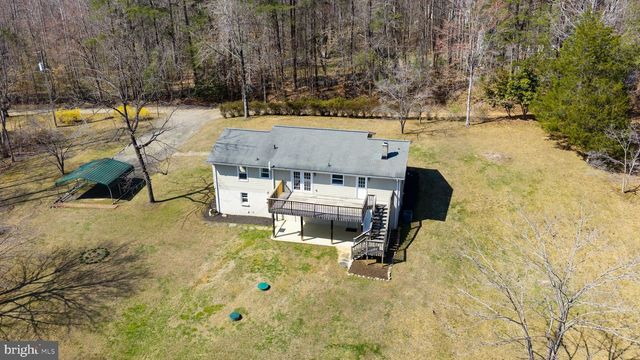 25 OLD FARM RD, Fredericksburg, VA 22406