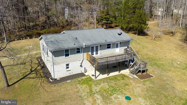 25 OLD FARM RD, Fredericksburg, VA 22406