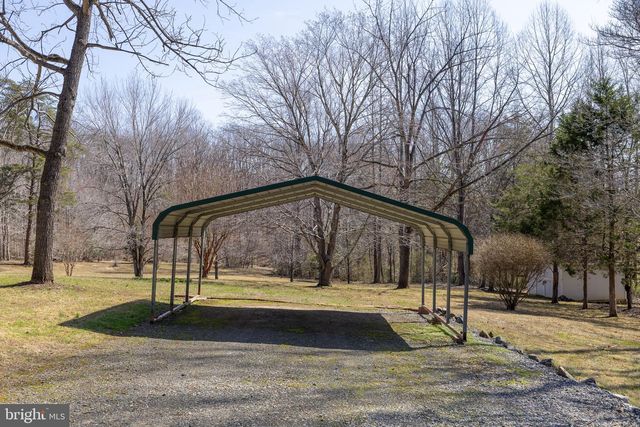 25 OLD FARM RD, Fredericksburg, VA 22406