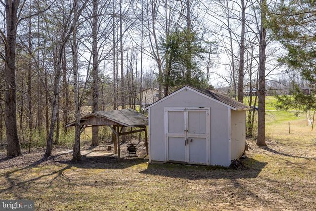 25 OLD FARM RD, Fredericksburg, VA 22406