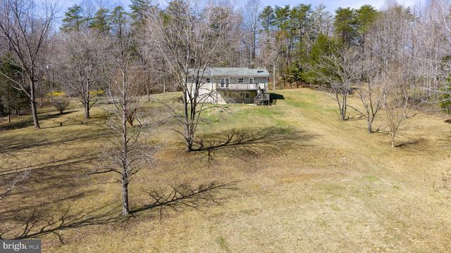 25 OLD FARM RD, Fredericksburg, VA 22406