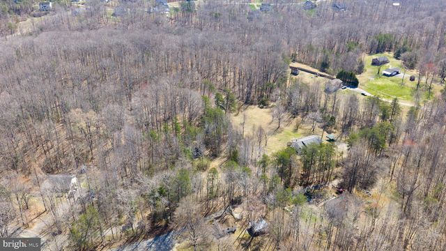 25 OLD FARM RD, Fredericksburg, VA 22406