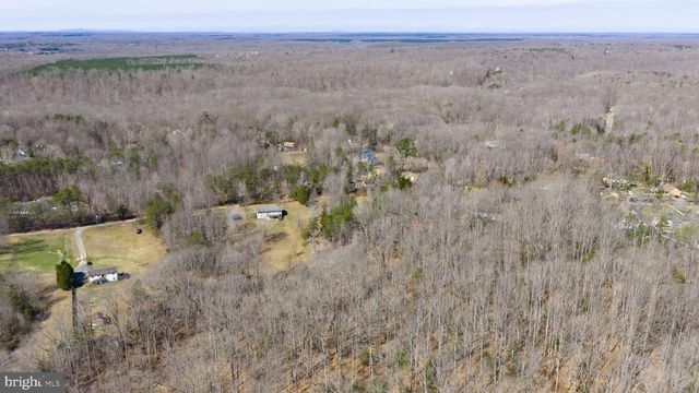 25 OLD FARM RD, Fredericksburg, VA 22406