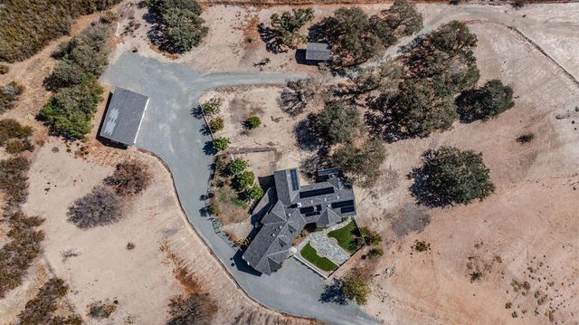 100 Dakota Dr, Valley Springs, CA 95252