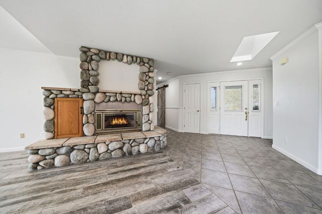100 Dakota Dr, Valley Springs, CA 95252