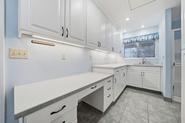 100 Dakota Dr, Valley Springs, CA 95252