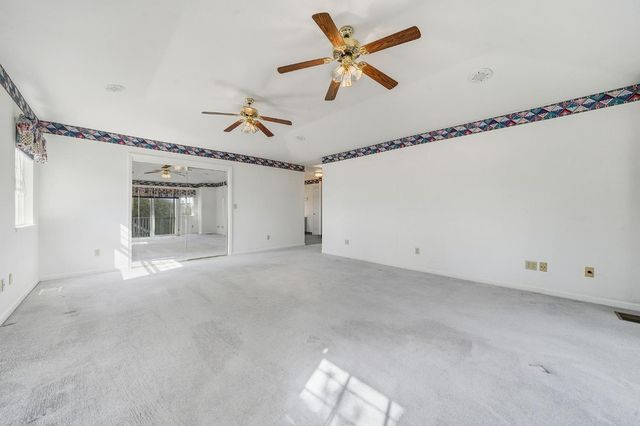 100 Dakota Dr, Valley Springs, CA 95252