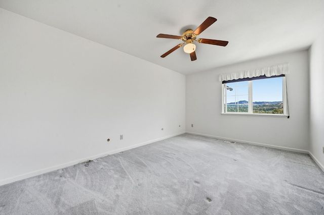 100 Dakota Dr, Valley Springs, CA 95252