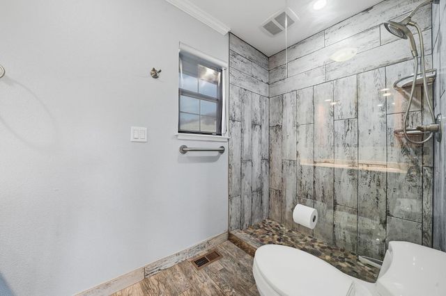 100 Dakota Dr, Valley Springs, CA 95252