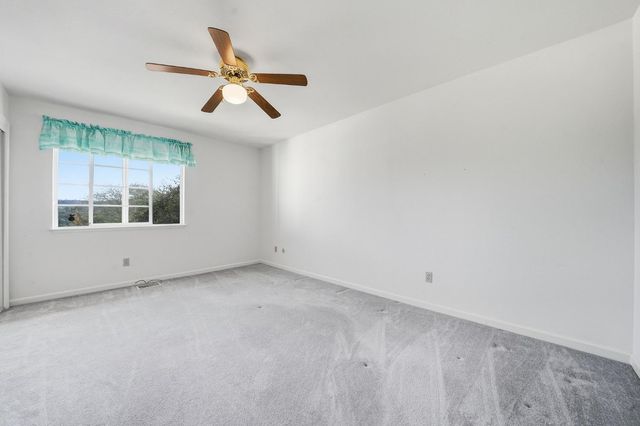 100 Dakota Dr, Valley Springs, CA 95252