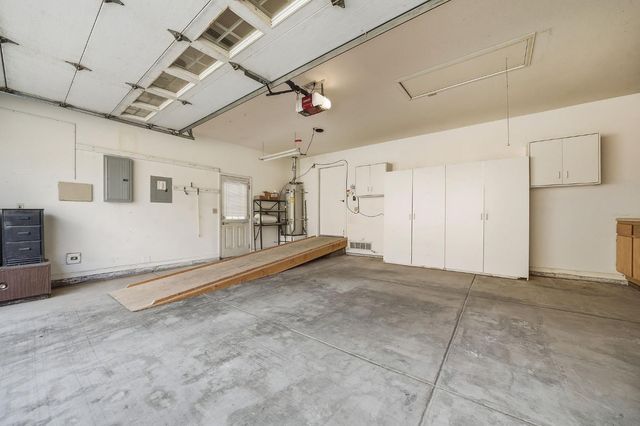 100 Dakota Dr, Valley Springs, CA 95252