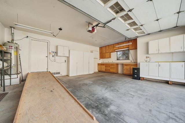 100 Dakota Dr, Valley Springs, CA 95252