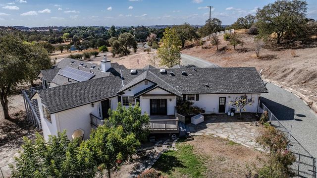 100 Dakota Dr, Valley Springs, CA 95252