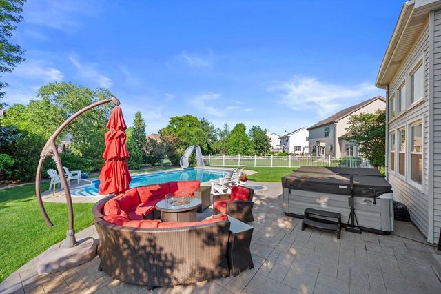6510 Lincrest DRIVE, Mount Pleasant, WI 53406