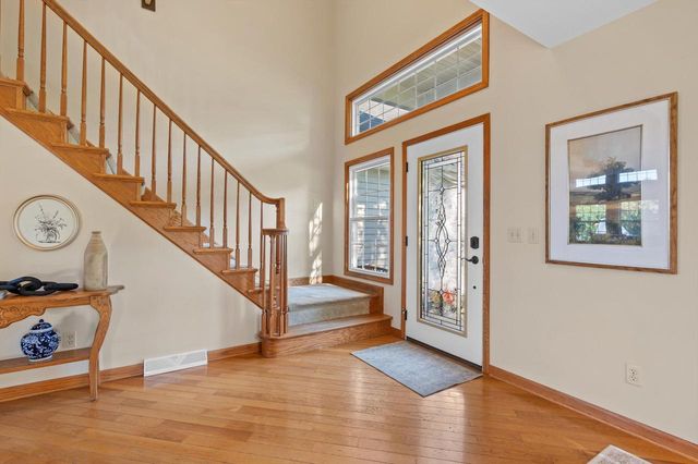 6510 Lincrest DRIVE, Mount Pleasant, WI 53406