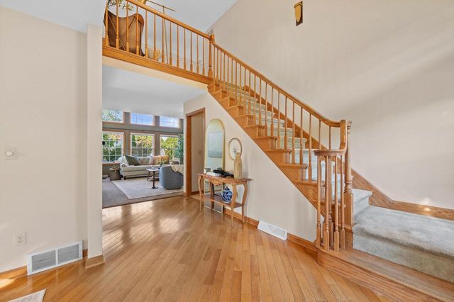 6510 Lincrest DRIVE, Mount Pleasant, WI 53406