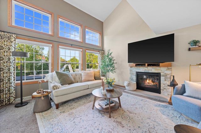 6510 Lincrest DRIVE, Mount Pleasant, WI 53406
