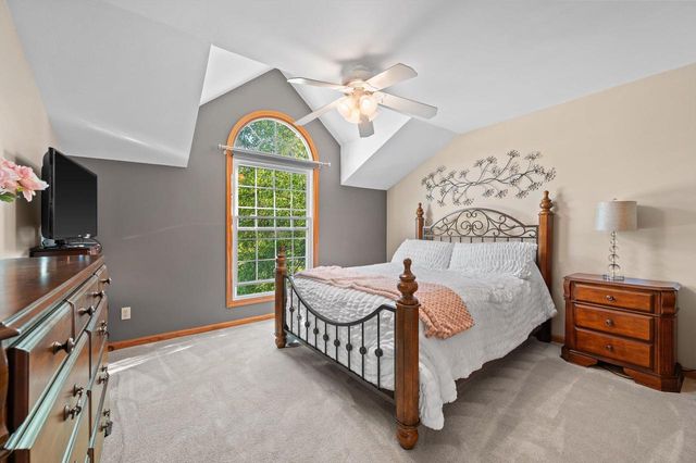 6510 Lincrest DRIVE, Mount Pleasant, WI 53406