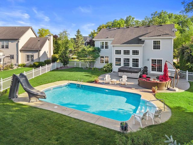 6510 Lincrest DRIVE, Mount Pleasant, WI 53406