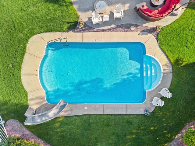 6510 Lincrest DRIVE, Mount Pleasant, WI 53406