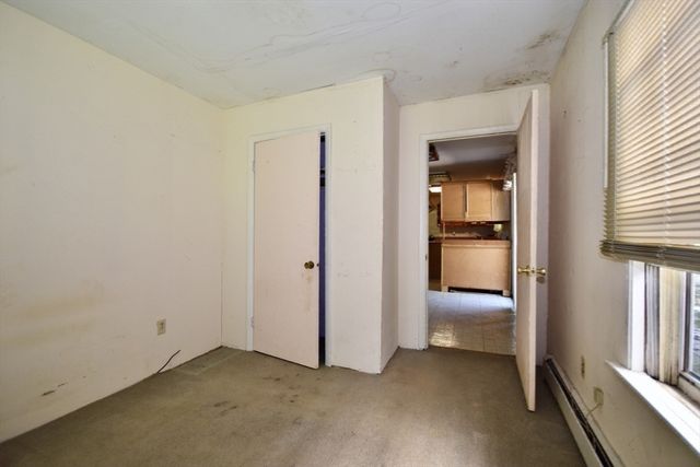 19 South Kingman Street, Lakeville, MA 02347
