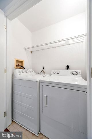 1318 BAINBRIDGE ST, Philadelphia, PA 19147