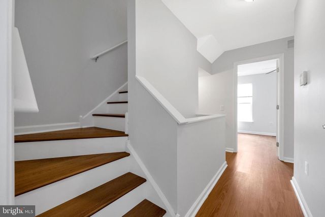 1318 BAINBRIDGE ST, Philadelphia, PA 19147