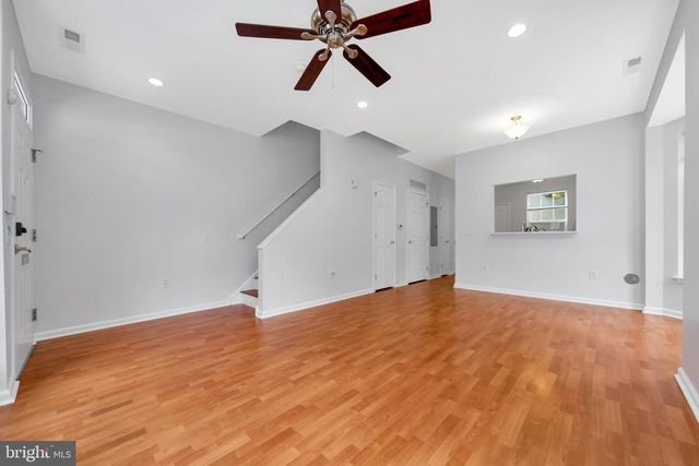 1318 BAINBRIDGE ST, Philadelphia, PA 19147