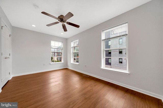 1318 BAINBRIDGE ST, Philadelphia, PA 19147