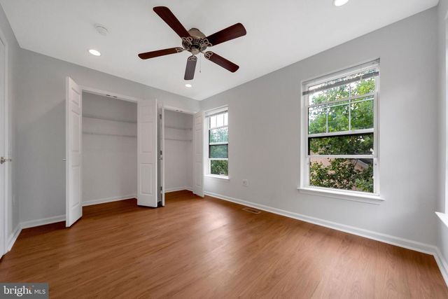 1318 BAINBRIDGE ST, Philadelphia, PA 19147