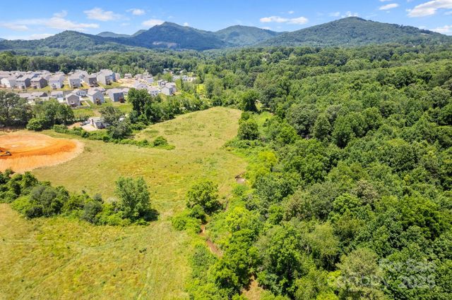 9999 Holbrook Road, Asheville, NC 28806