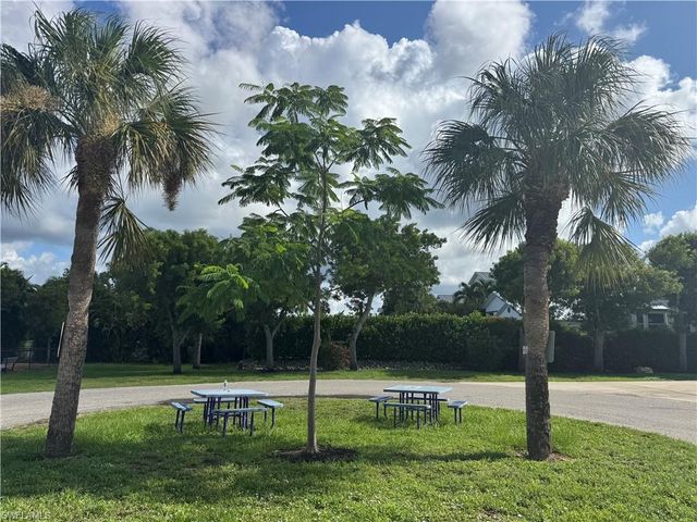 6031 Macbeth LN, Fort Myers, FL 33908
