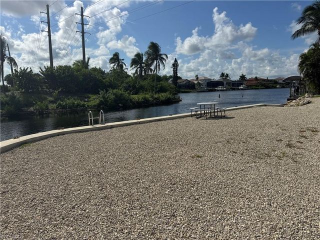 6031 Macbeth LN, Fort Myers, FL 33908