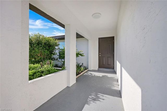 6031 Macbeth LN, Fort Myers, FL 33908
