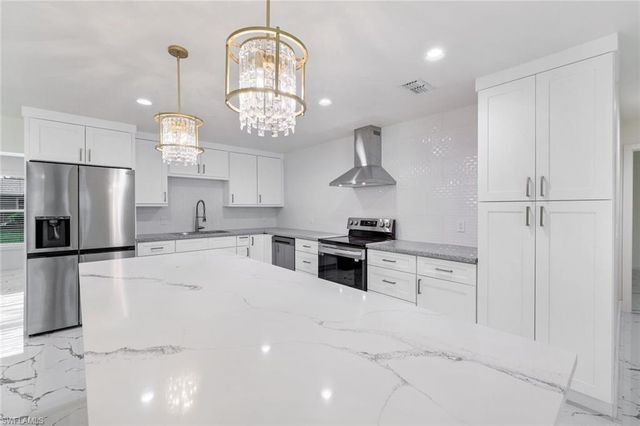 6031 Macbeth LN, Fort Myers, FL 33908