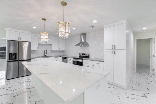6031 Macbeth LN, Fort Myers, FL 33908