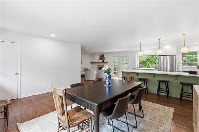 2309 W 104th Street, Leawood, KS 66206