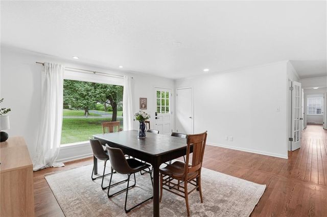 2309 W 104th Street, Leawood, KS 66206