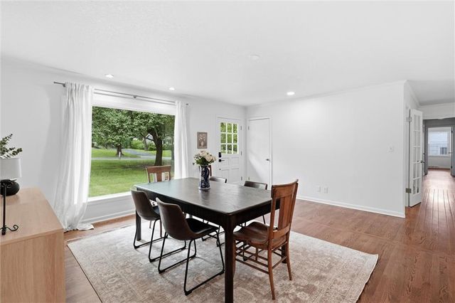 2309 W 104th Street, Leawood, KS 66206