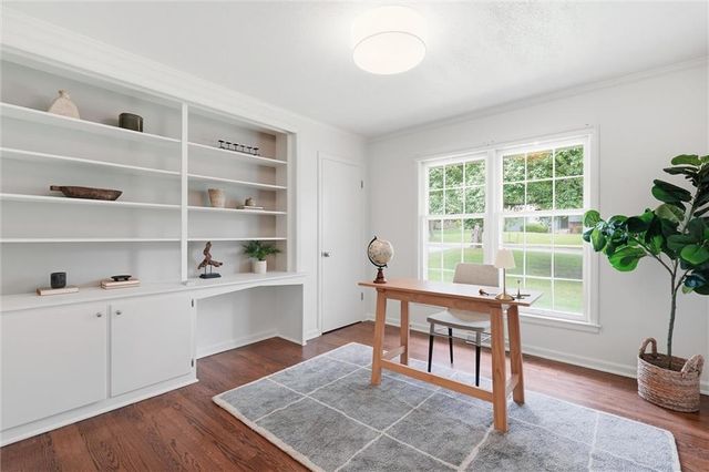 2309 W 104th Street, Leawood, KS 66206