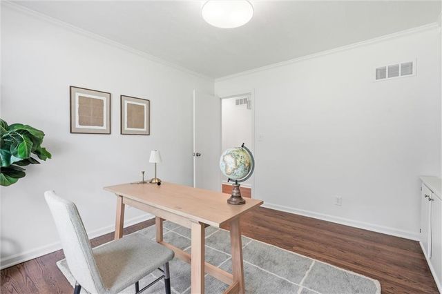 2309 W 104th Street, Leawood, KS 66206