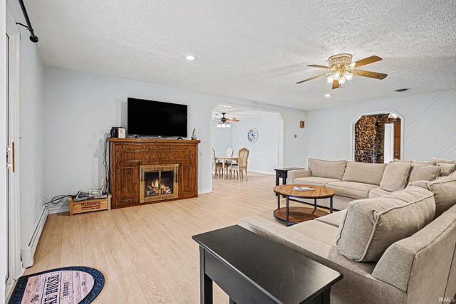 11418 N Fascination Way, Cromwell, IN 46732